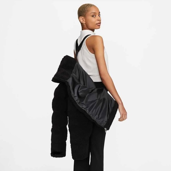 Nike THERMA-FIT City Series Sherpa Down Puffer Jacket - Picture 7 of 11